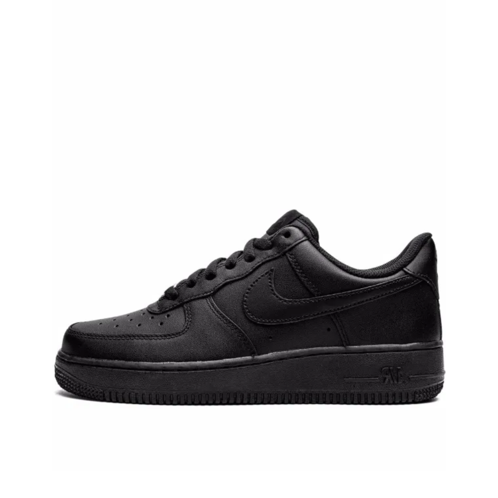 Nike Air Force 1 Low '07 "Triple Black" sneakers