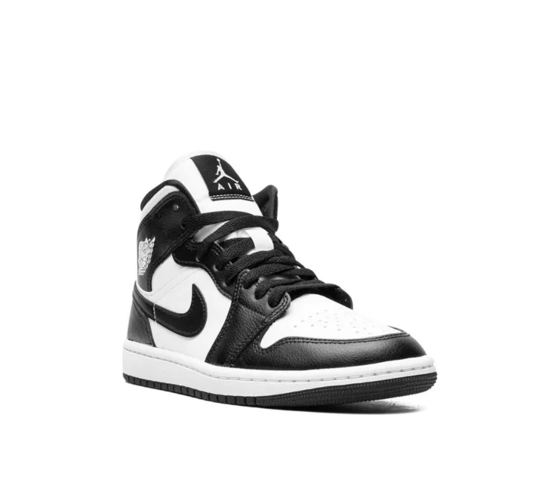 Air Jordan 1 Mid "Panda" sneakers
