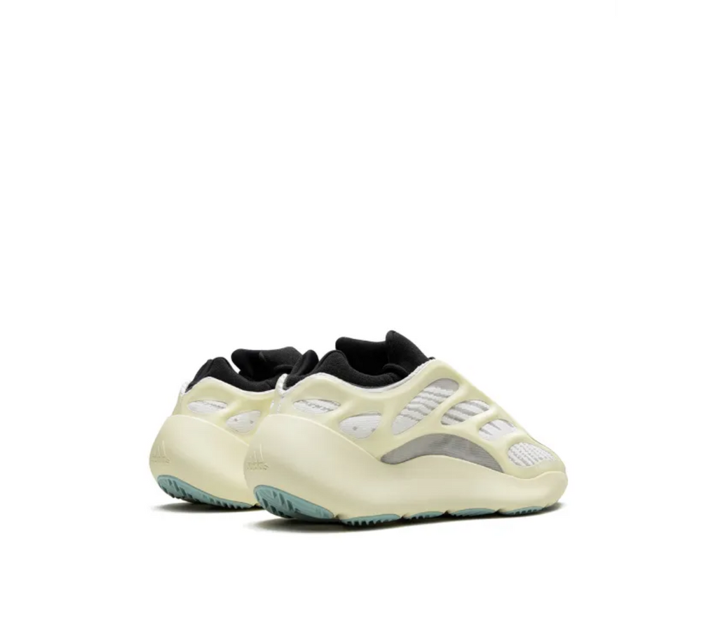 adidas Yeezy
YEEZY 700 V3 "Azael" sneakers